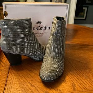 Womenswear booties